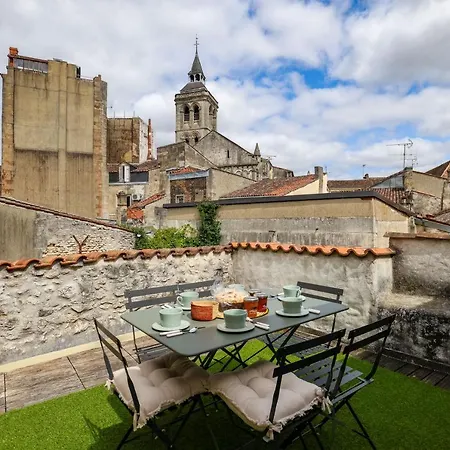 Tour Du Palais #terrasse #vue Apartmán Cognac