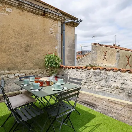 Apartment Tour Du Palais #terrasse #vue